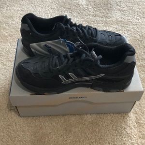 ASICS Gel Women’s volleyball sneakers